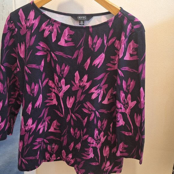 Beautiful floral top for sale - Picture 1 of 2